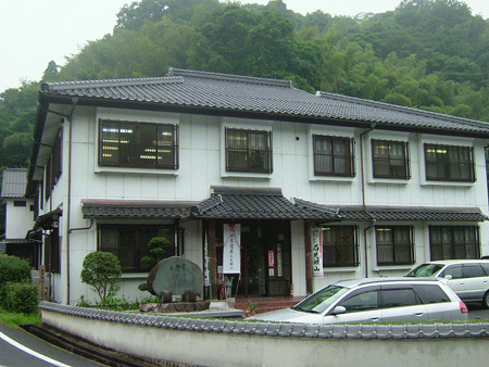 honsya.gif